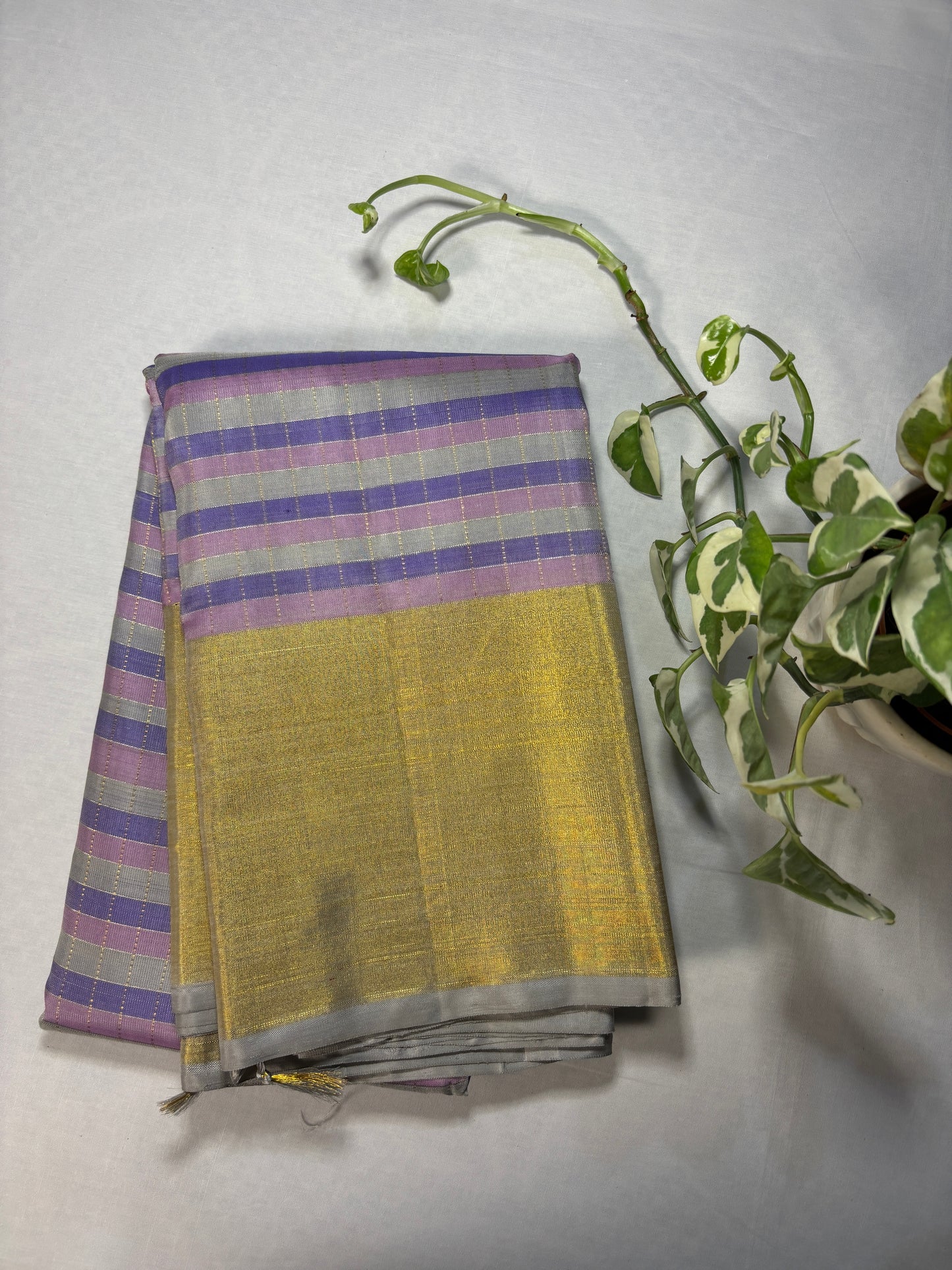 Kajivaram Silk Saree (gold zari border)