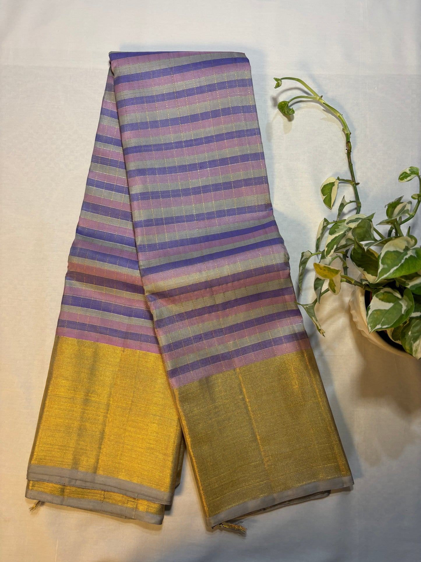 Kajivaram Silk Saree (gold zari border)