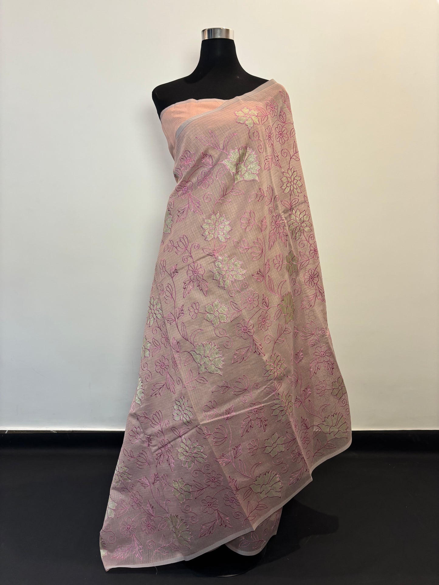 Subtle Bloom in Kota applique